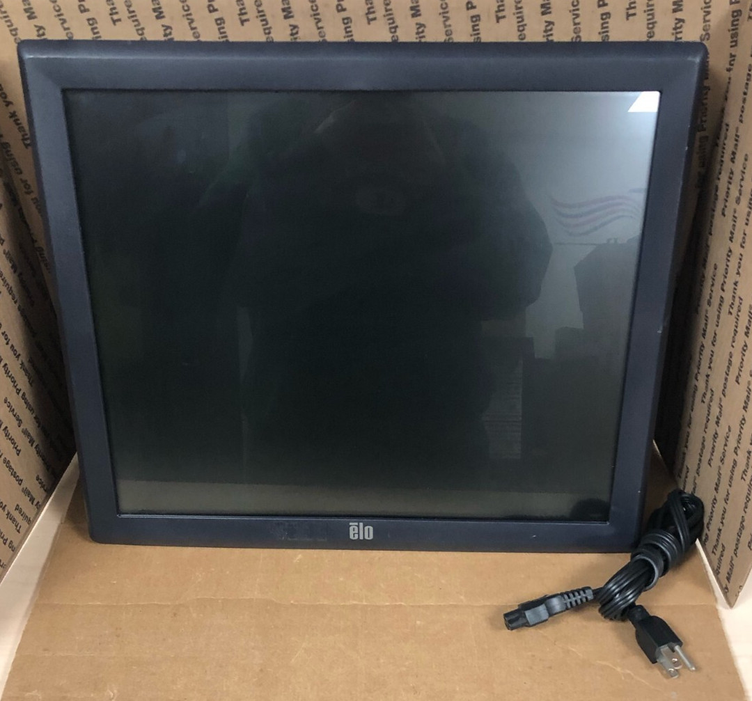 Elo TouchSystem 19" ET1915L-8CWA-1-G  Hospital Grade VGA NO STAND  (TESTED)