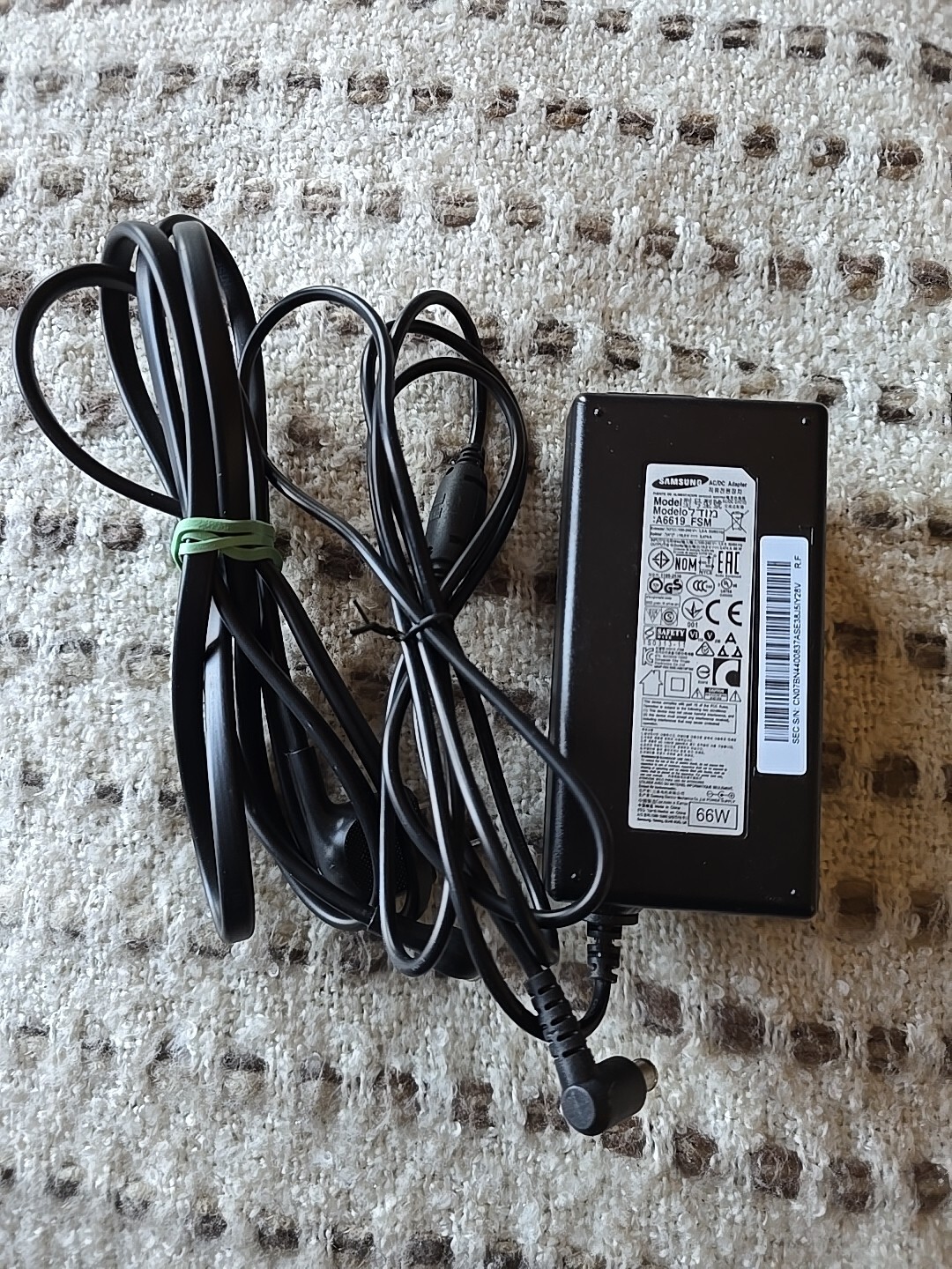 Genuine Samsung AC/DC Adapter A6619_FSM Power Supply BN44-00837A 19V 3.4A w/Cord