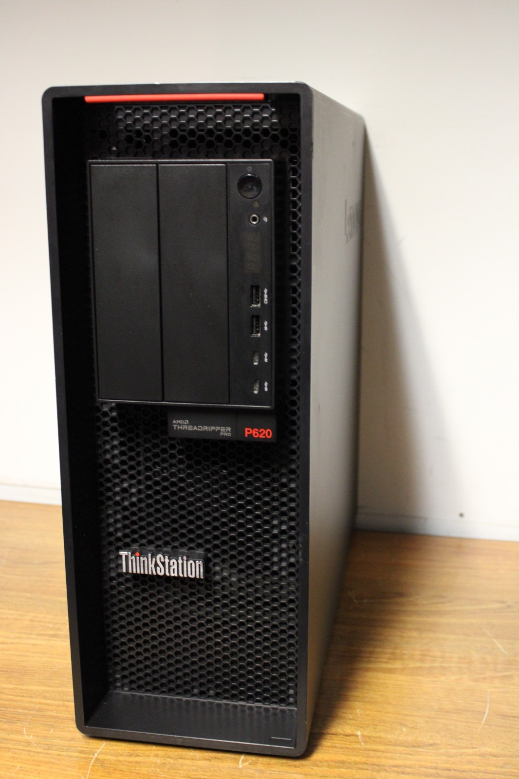 Lenovo ThinkStation P620 Threadripper Pro 3945WX 128Gb RAM 1024Gb NVMe Ubuntu OG