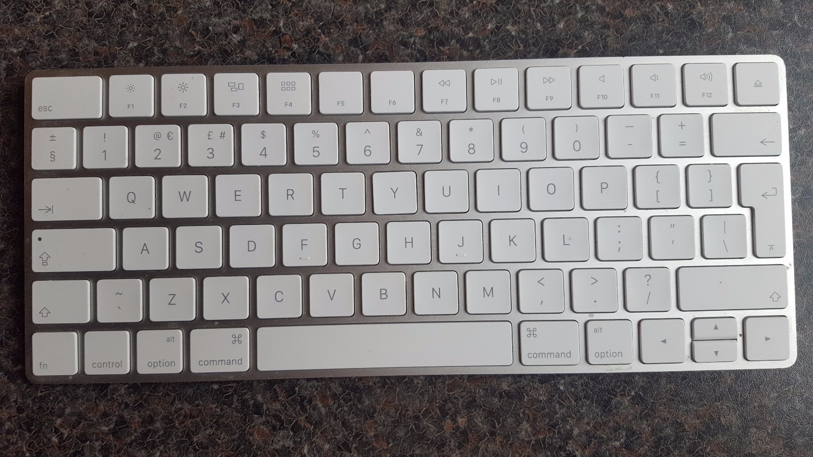 Apple Magic Keyboard Key & Clip v2 model A1644 Wireless Keyboard Keys