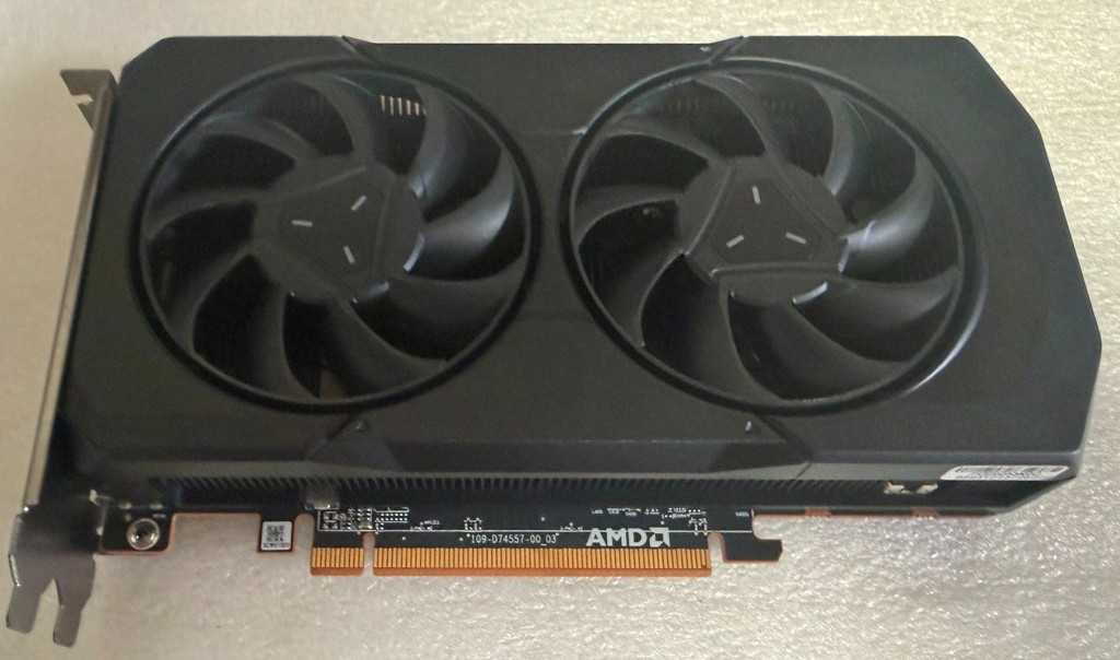 AMD Radeon RX 7600 Graphics Card 8GB GDDR6 PCIe 4.0x8 PN#102D7451000 Mod.D745