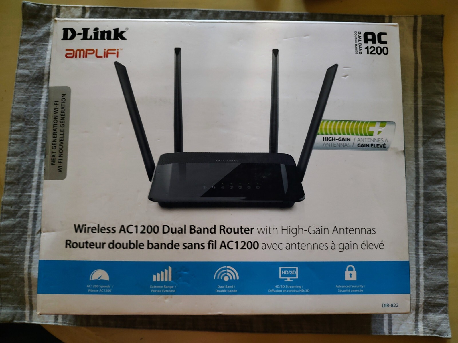 D-Link Amplifi Wireless AC1200 Dual Band Router, Used In Box
