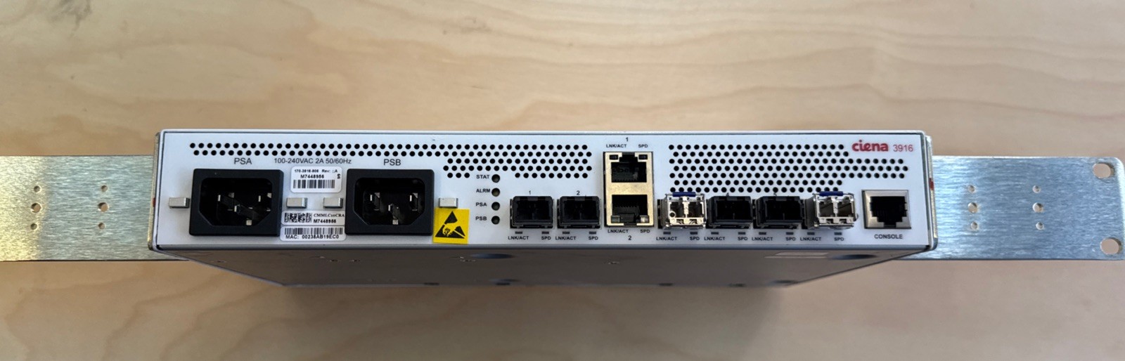 Ciena 3916 170-3916-906 Service Delivery Switch with Rack Mount