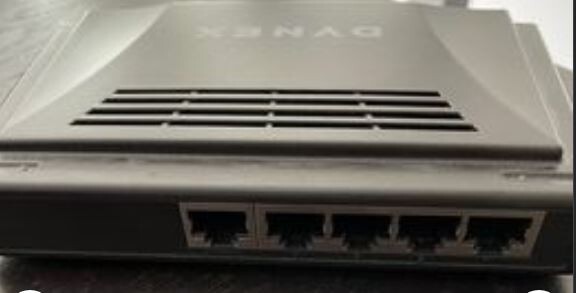 Dynex DX-ESW5 10/100M Fast Ethernet Switch Only No Cables