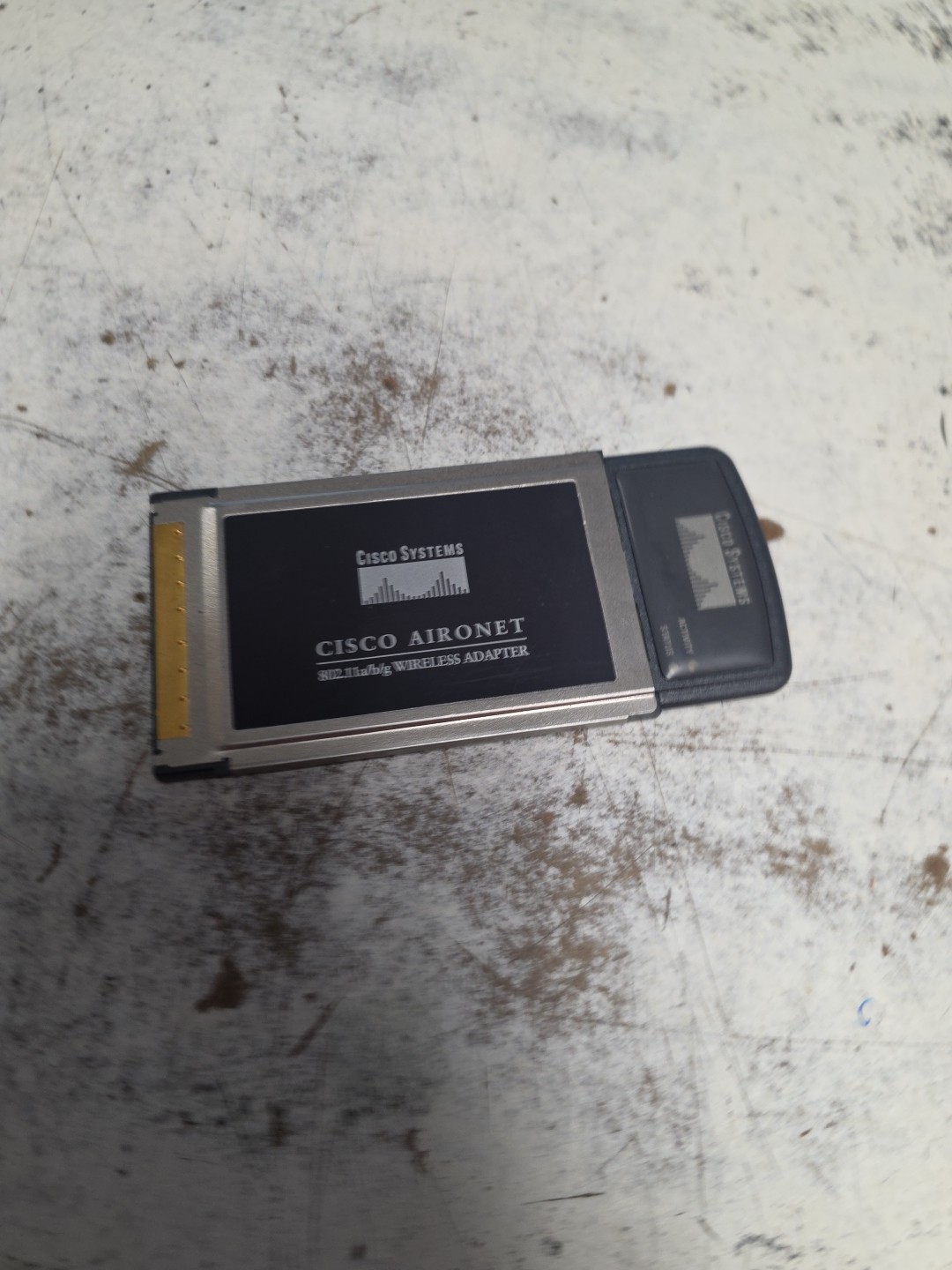 Cisco AiroNet 350 Series 11 Mbps Wireless LAN PC Card Adapter (AIR-PCM352) Read