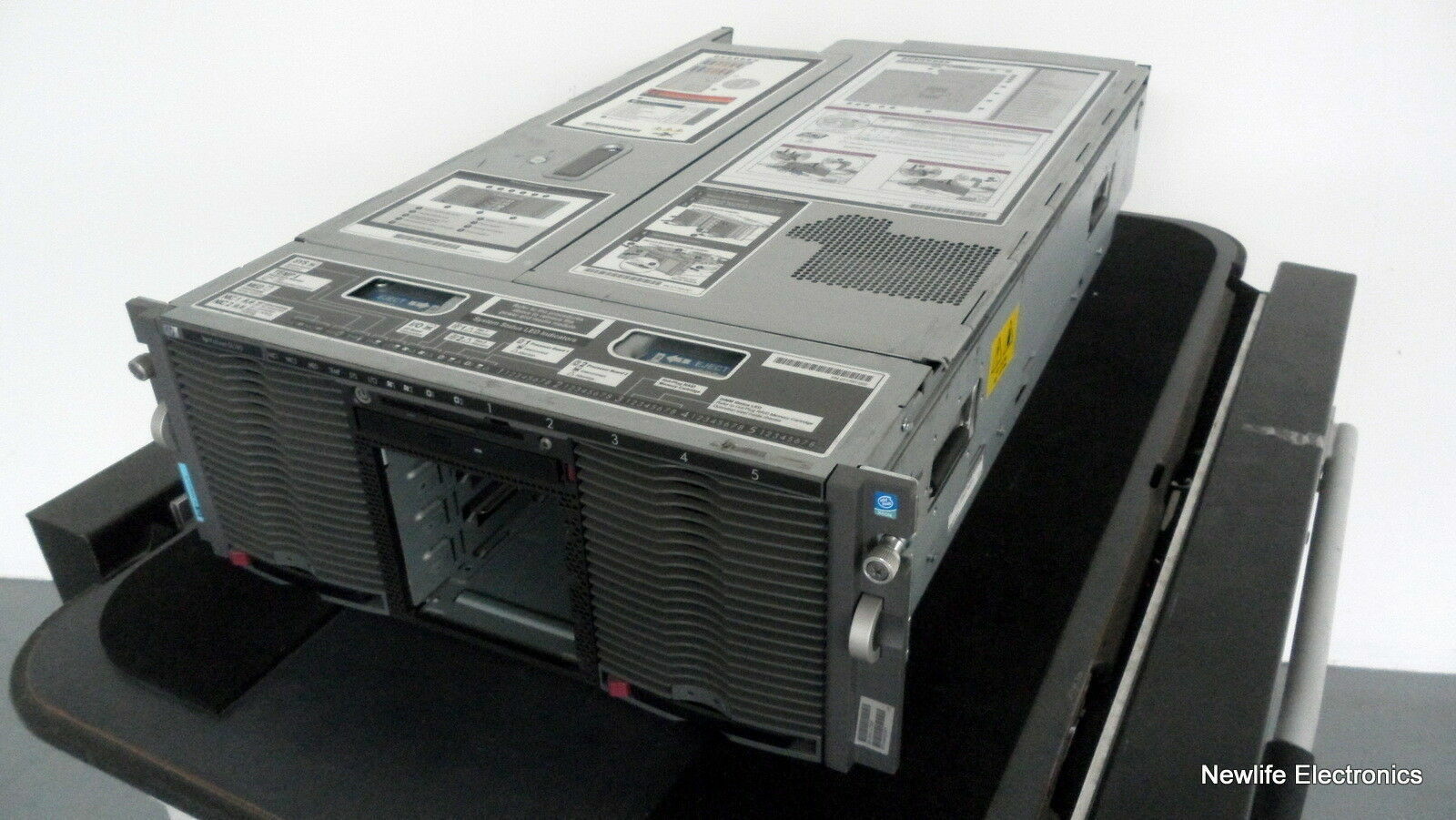 HP 348445-B21 ProLiant DL740 Server (4 x 3GHz CPU's/5GB RAM/No Drives)