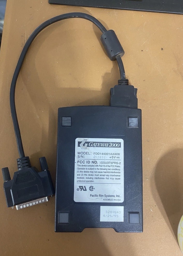 Vintage Gateway 2000 External Floppy Drive 3.5" Model FDD14001AAWW 1995