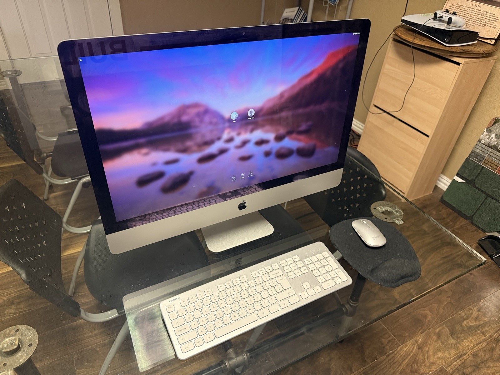 MacOS High Sierra Version 10.13.6 3.4 GHz Intel Core I5 8GB RAM