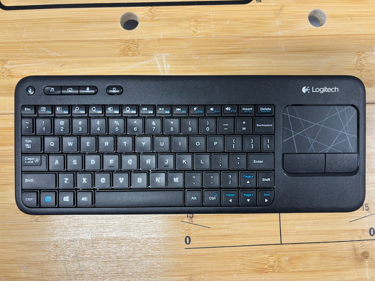 Logitech K400r Wireless Touch Keyboard White w/ USB Receiver