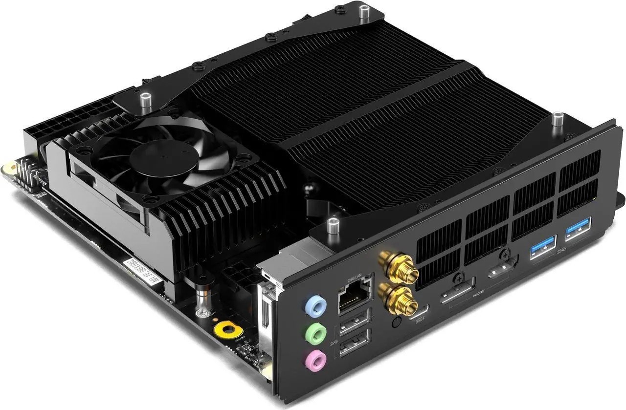 MINISFORUM BD770i Mini ITX Gaming Motherboard AMD Ryzen 7-7745HX Radeon610M DDR5