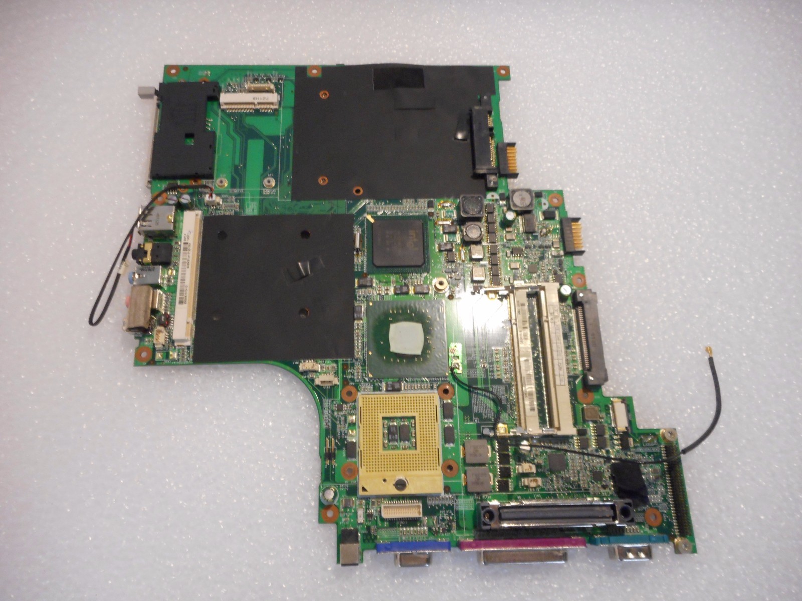 MicronPC (MPC) TransPort T3200e Motherboard 37GX51000-10  X51IA0 SE1