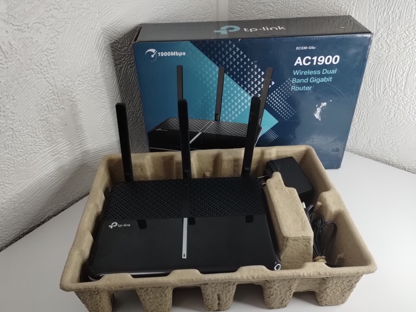 TP-Link AC1900 Wireless Dual-Band Gigabit Router, EC330-G5u