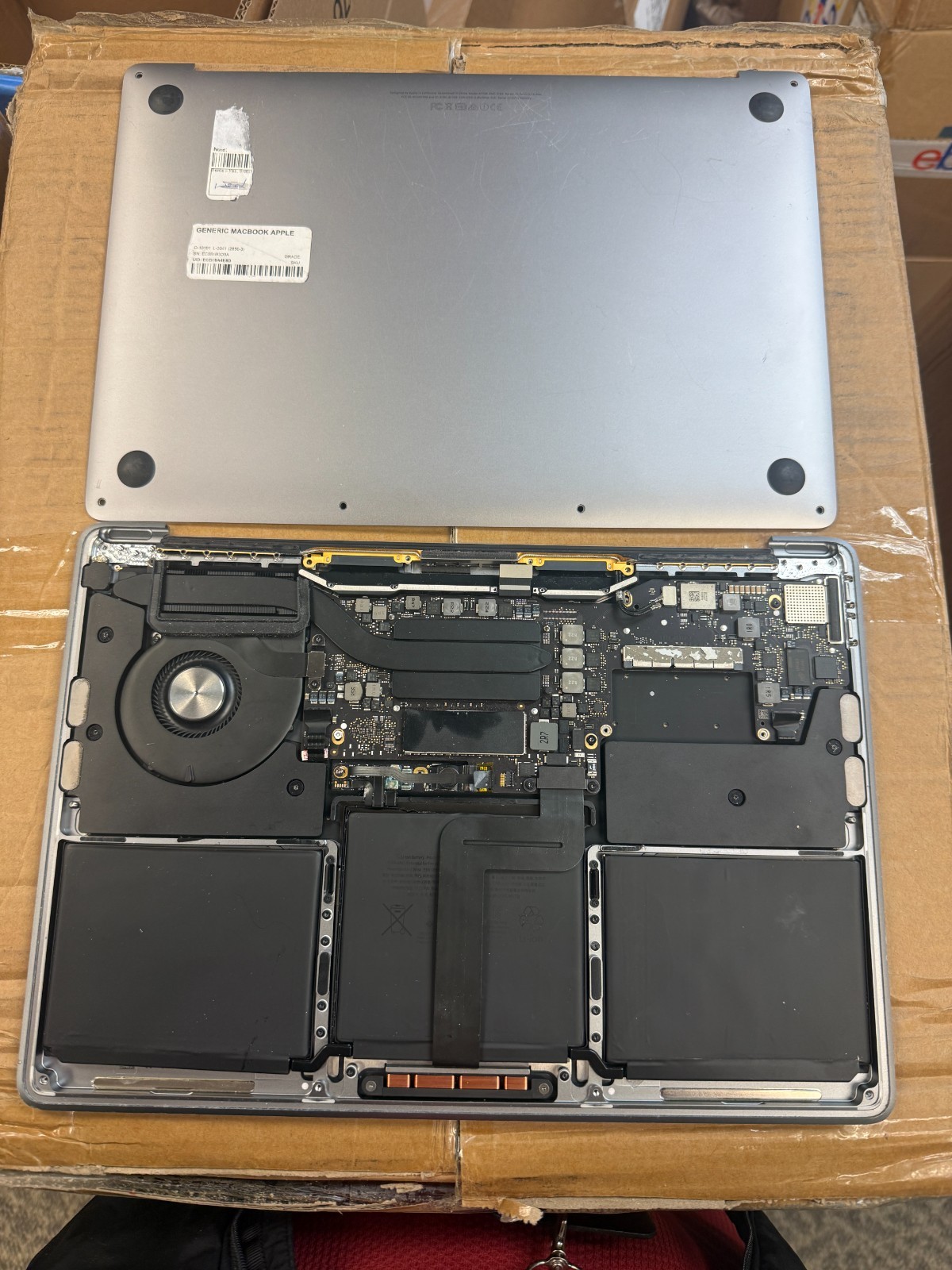 Apple MacBook Pro A1708 13" Mid 2017 i5 2.3GHz 8GB Logic Board Battery Top Case