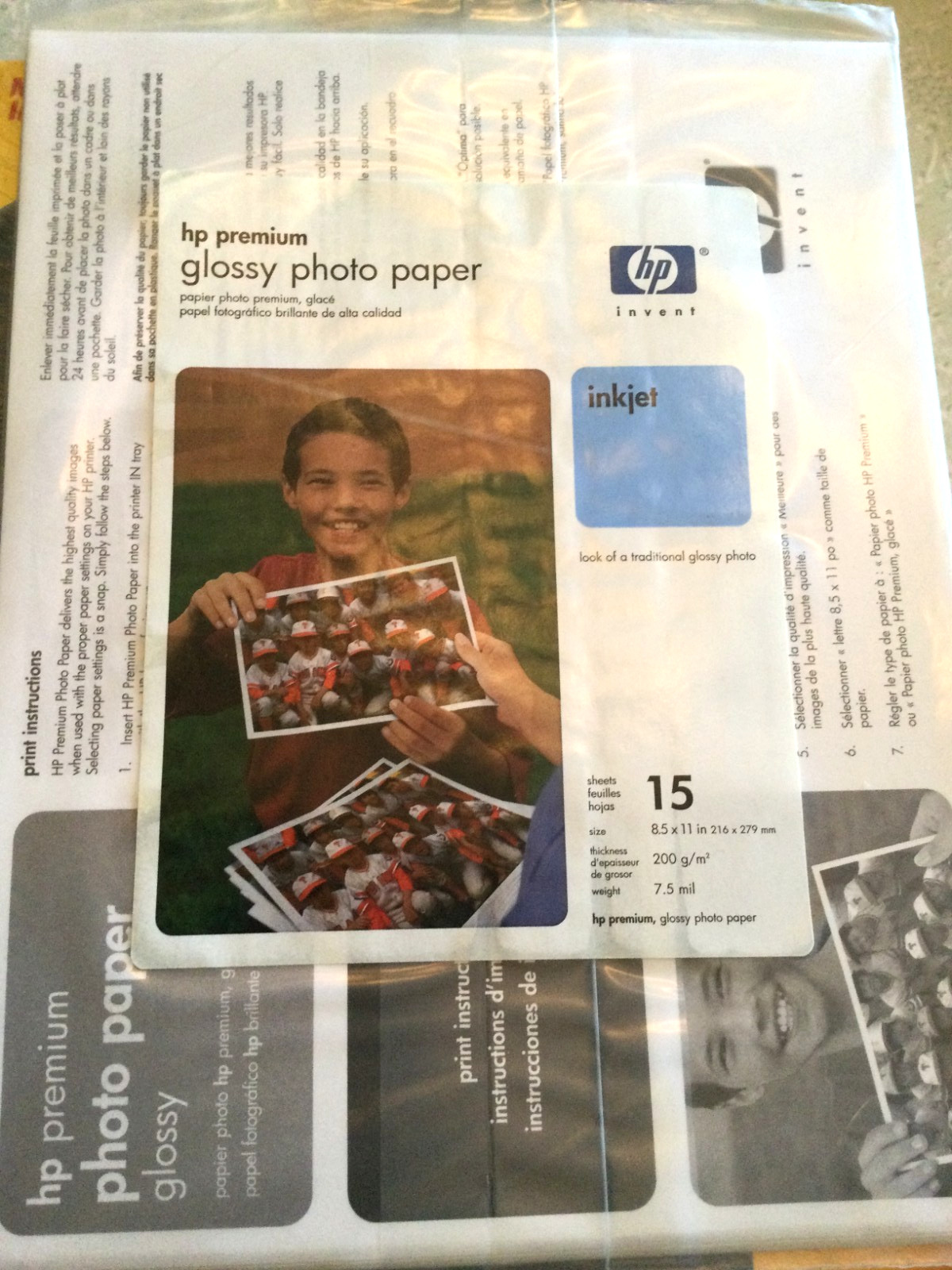 HP Premium Glossy Photo paper 8.5 x 11 - 15 sheets