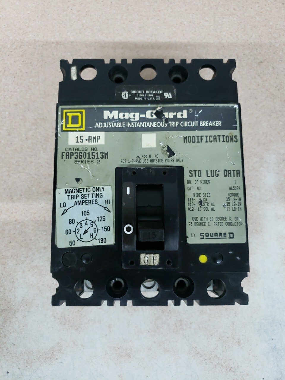 Square D FAP3601513M Series 2 15Amp Circuit Breaker damaged label