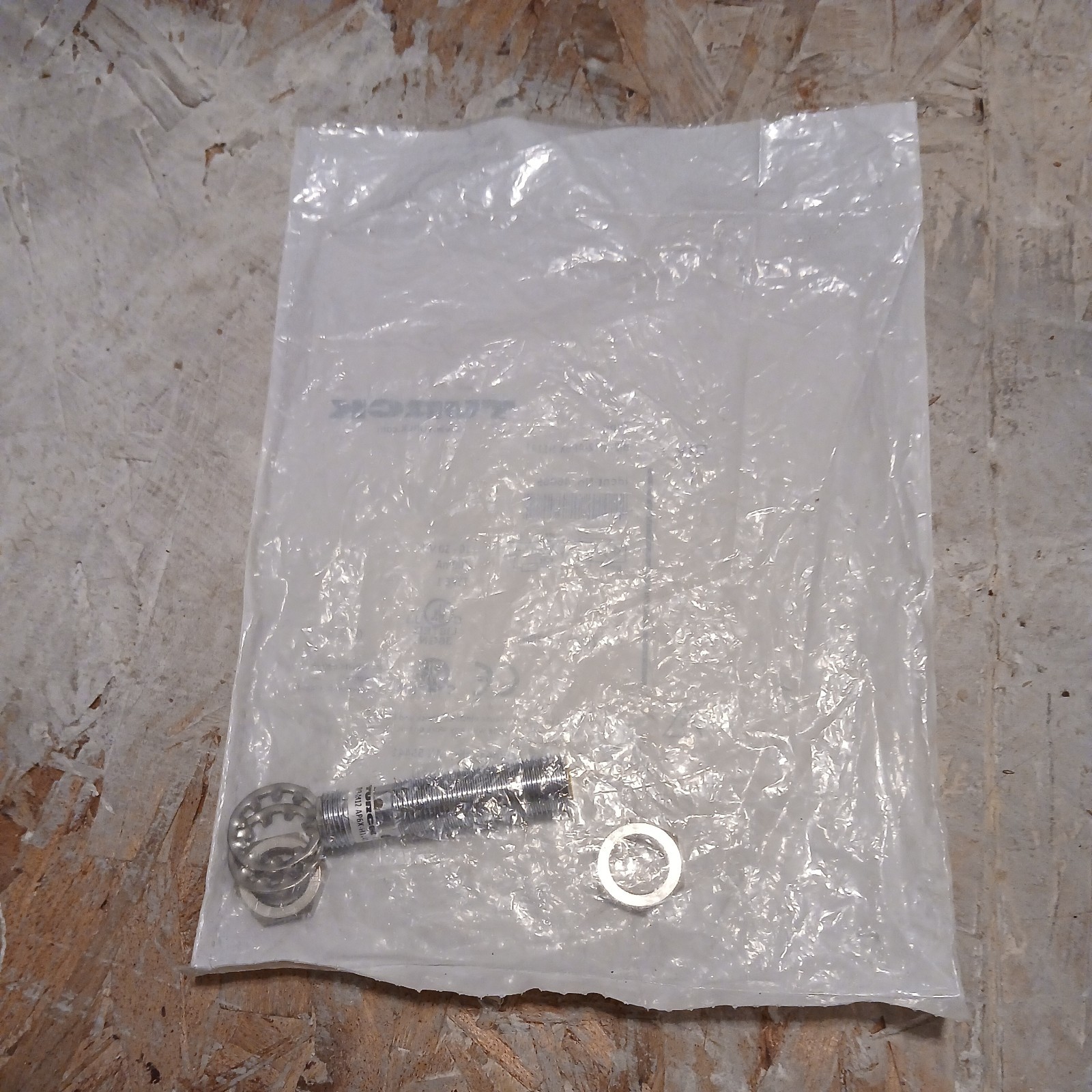 QTY:1 NEW FOR TURCK Proximity switch sensor B12-M12-AP6X-H1141
