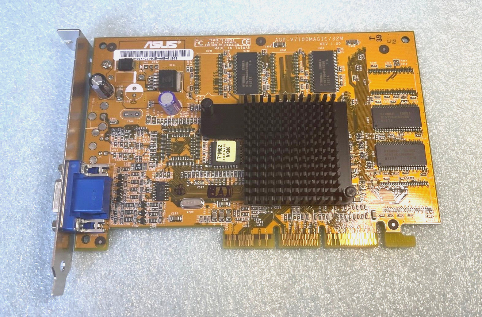 RARE NEW ASUS AGP-V7100MAGIC/32M PURE NVIDIA GEFORCE2 MX AGP VIDEO CARD MXB175