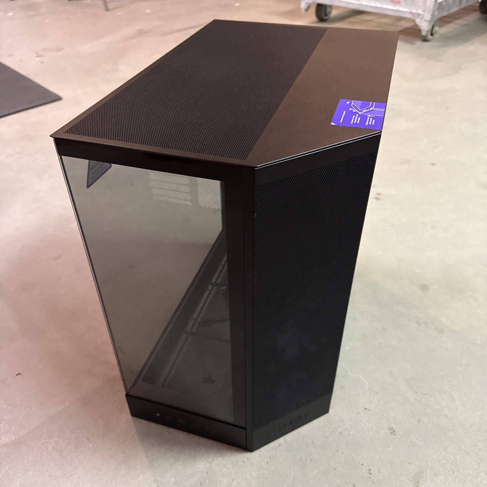 NZXT H9 Flow Dual-Chamber ATX Mid-Tower PC Gaming Case High-Airflow Perforated