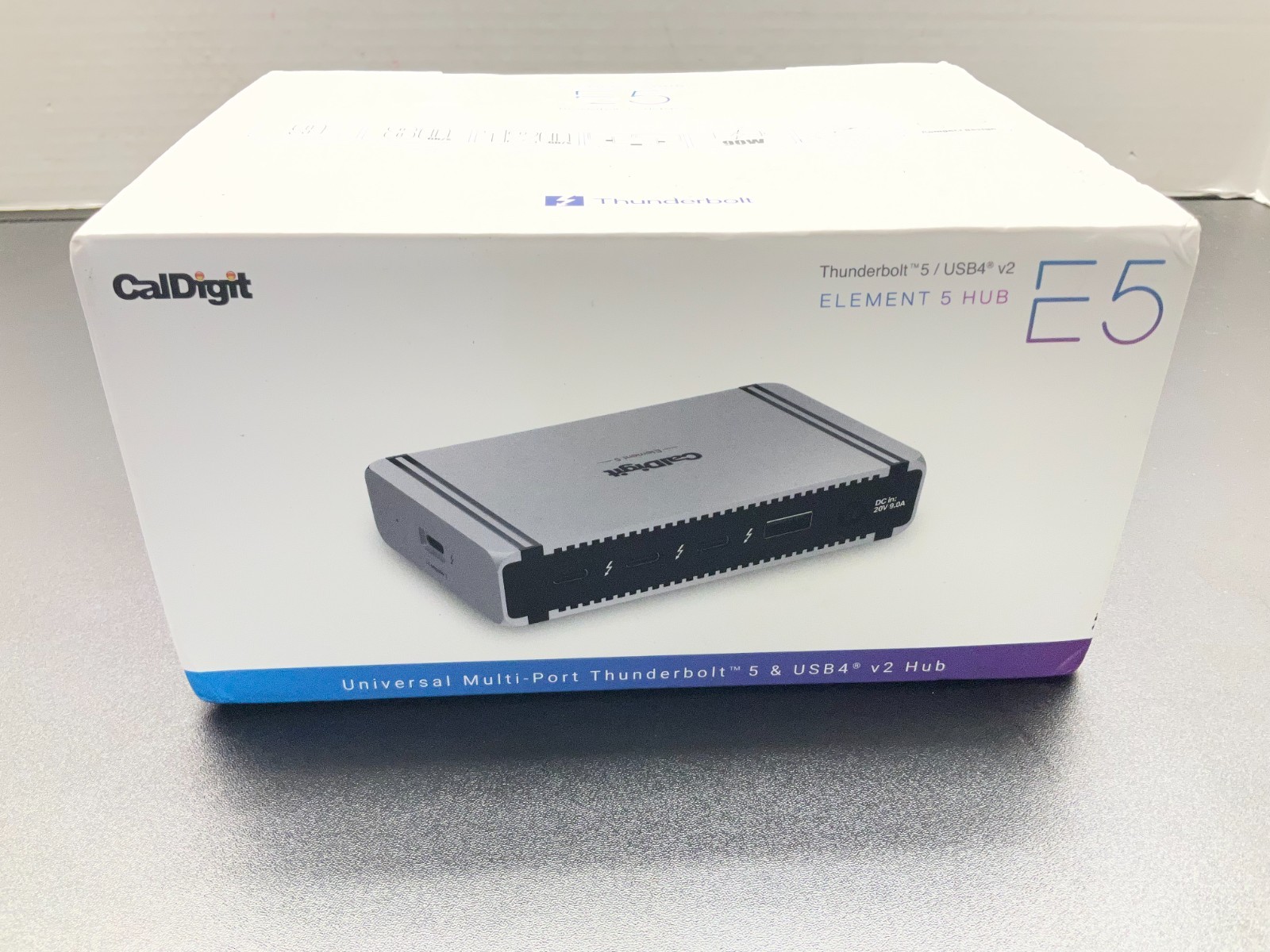 CalDigit Element 5 Hub Thunderbolt 5 USB4 v2 Powered USB-C Hub Gray