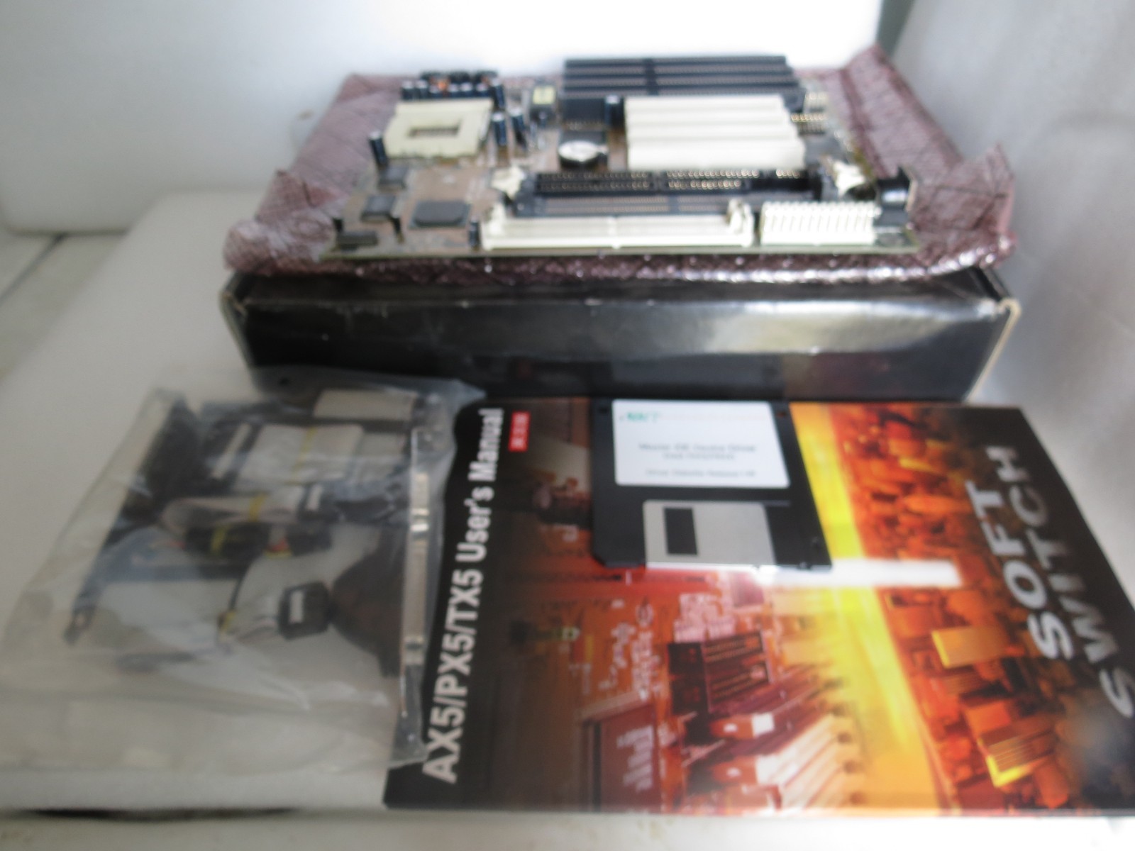 ABIT AB-PX5 Socket 7 PCI VINTAGE Motherboards