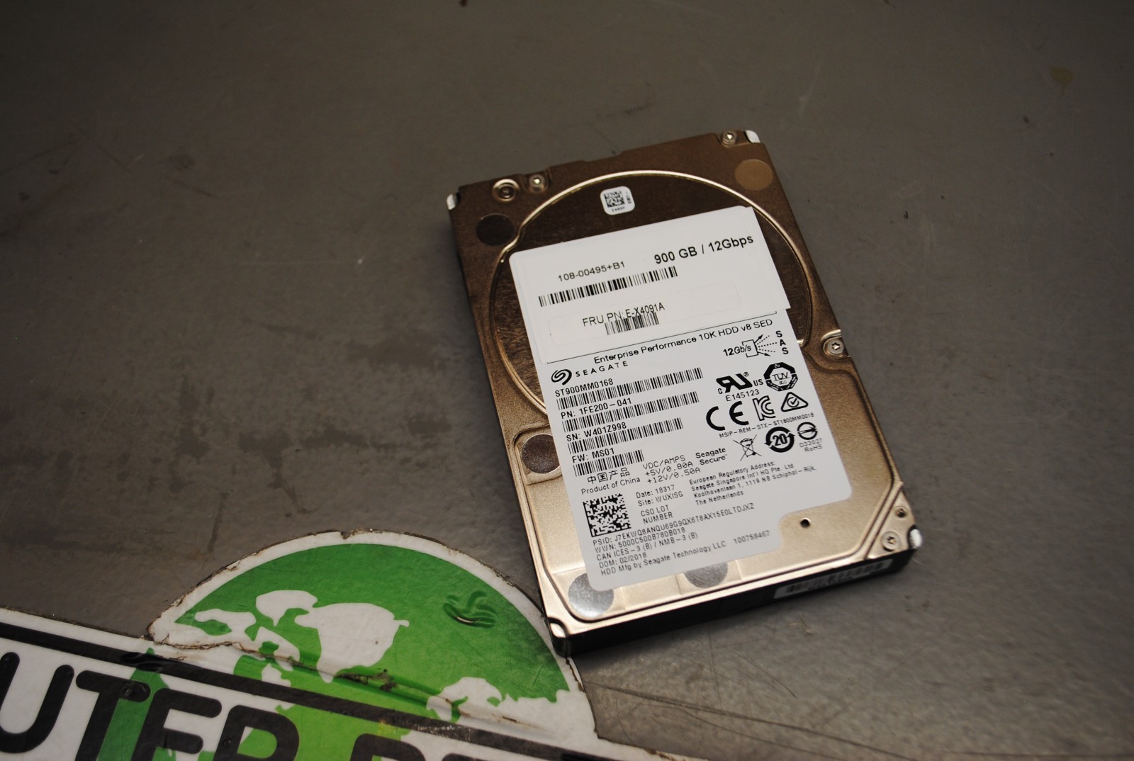 SEAGATE ST900MM0168  900GB SAS DRIVE - 6Gbps - DA - PN: 1FE200-041 