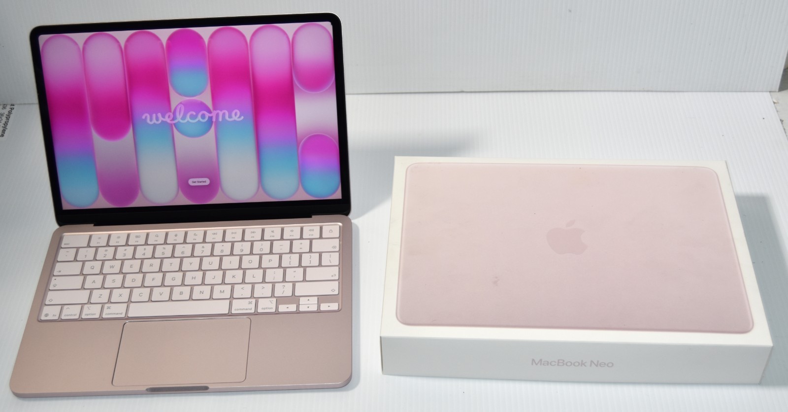Apple MacBook Neo 13" Pink A18 Pro 8GB RAM 256GB Tahoe OS