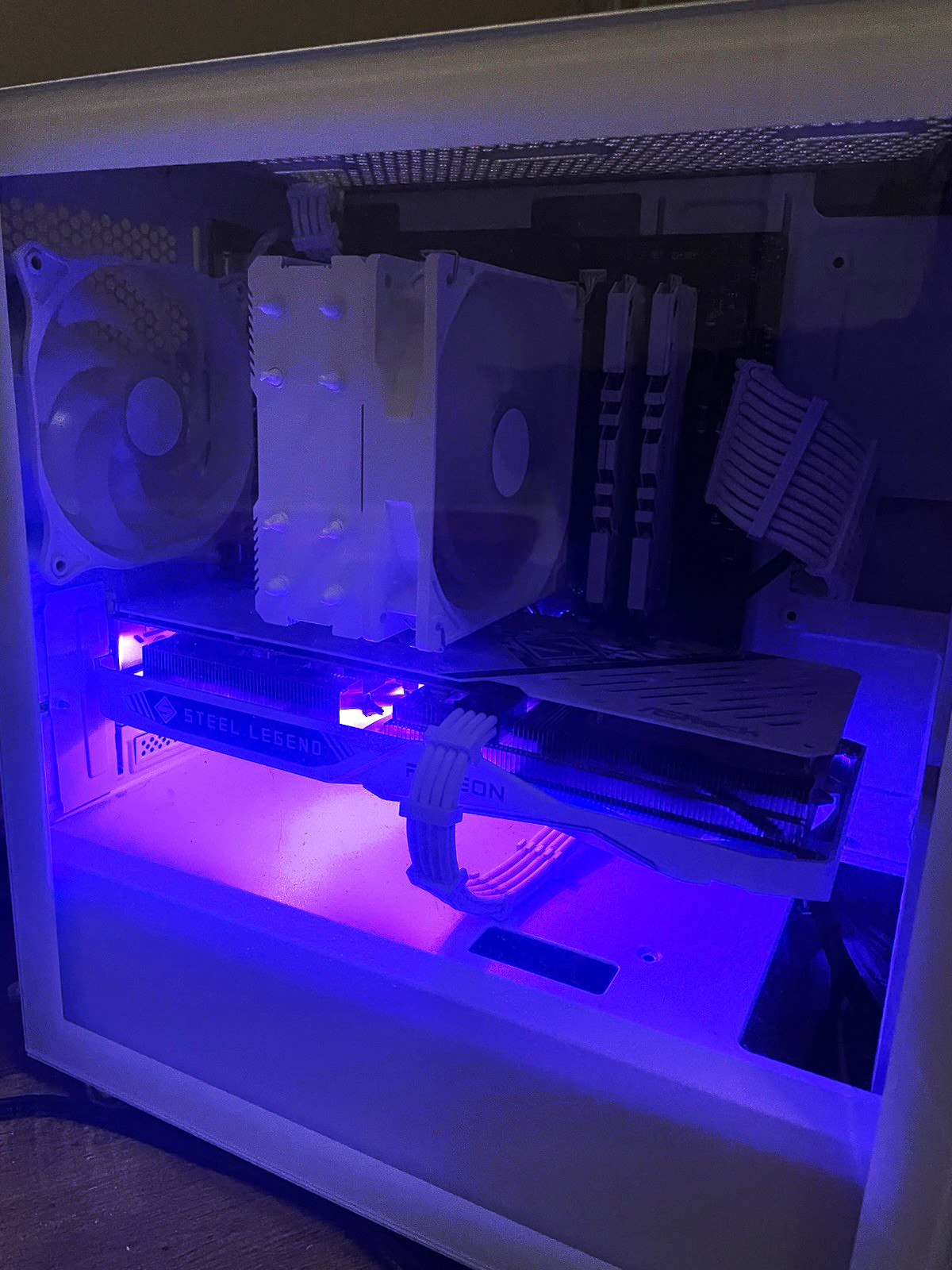 Custom/Whitebox White Gaming PC i5-12600KF RX 7600 16GB 1TB Win11 Pro