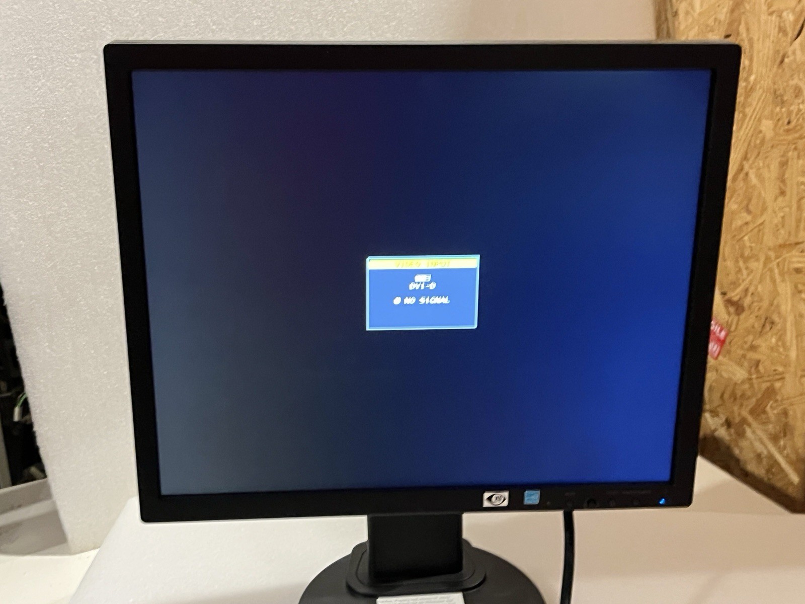 NEC MultiSync EA193Mi 19 IPS LED Monitor 5 4 Retro Gaming 2021 WITH Stand，tested