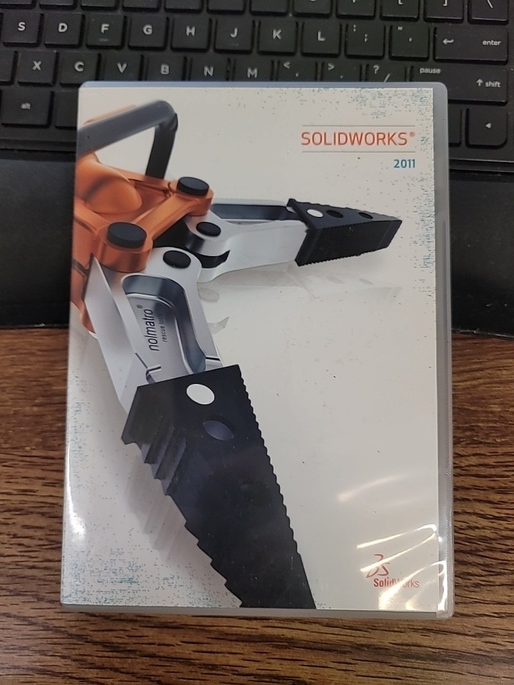 SolidWorks 2011 for Windows 2 Disc Software with no serial number