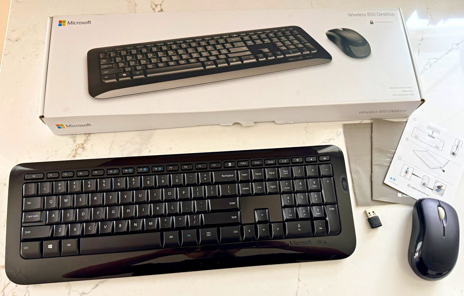 Microsoft Wireless 850 Desktop Wireless Keyboard Mouse Bundle USB Receiver Black