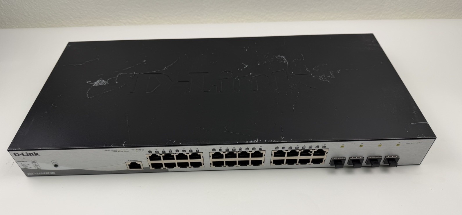 D-Link Switch 24 port PoE 10/100/1000BASE - Switch DGS-1210-28P/ME Tested