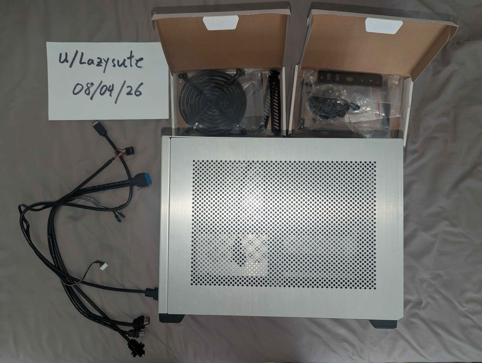 NCASE M1 V6.0 ITX SFF Silver case + Noctua U9S