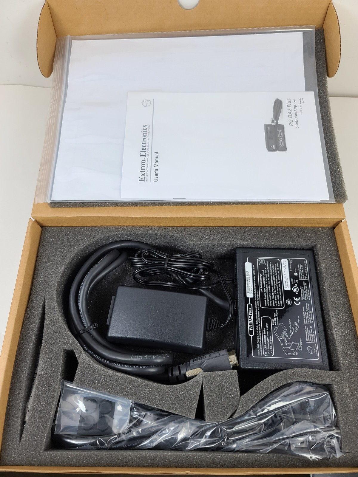 Extron P/2 DA2 PLUS Dual Output VGA Distribution Amplifier Splitter Amp