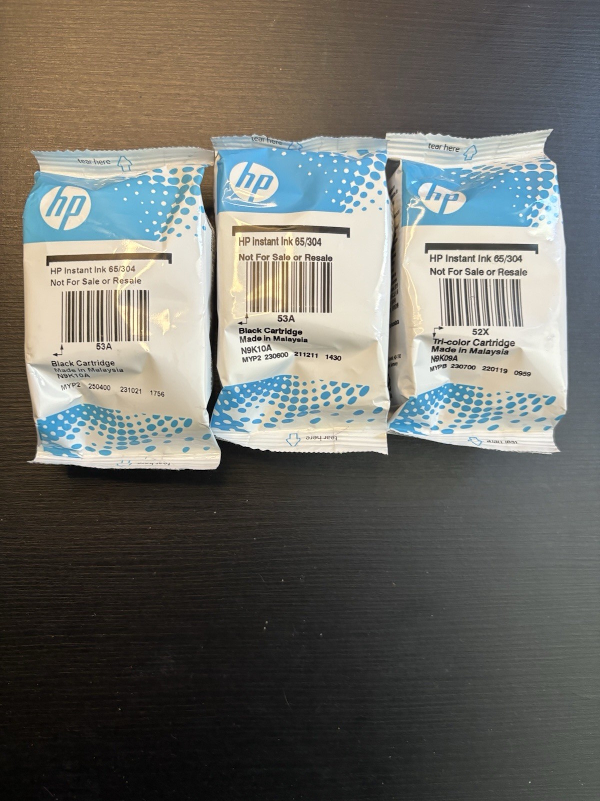 3pcs. Genuine SEALED HP Black  & Tri-Color Cartridge  65/304 See Pics