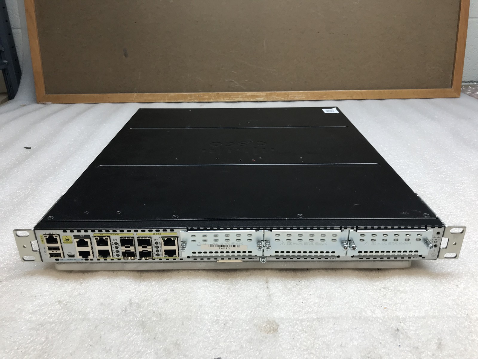 Cisco ISR4431/K9 Router ISR 4431 Router w/ AC Power with Rack Ears