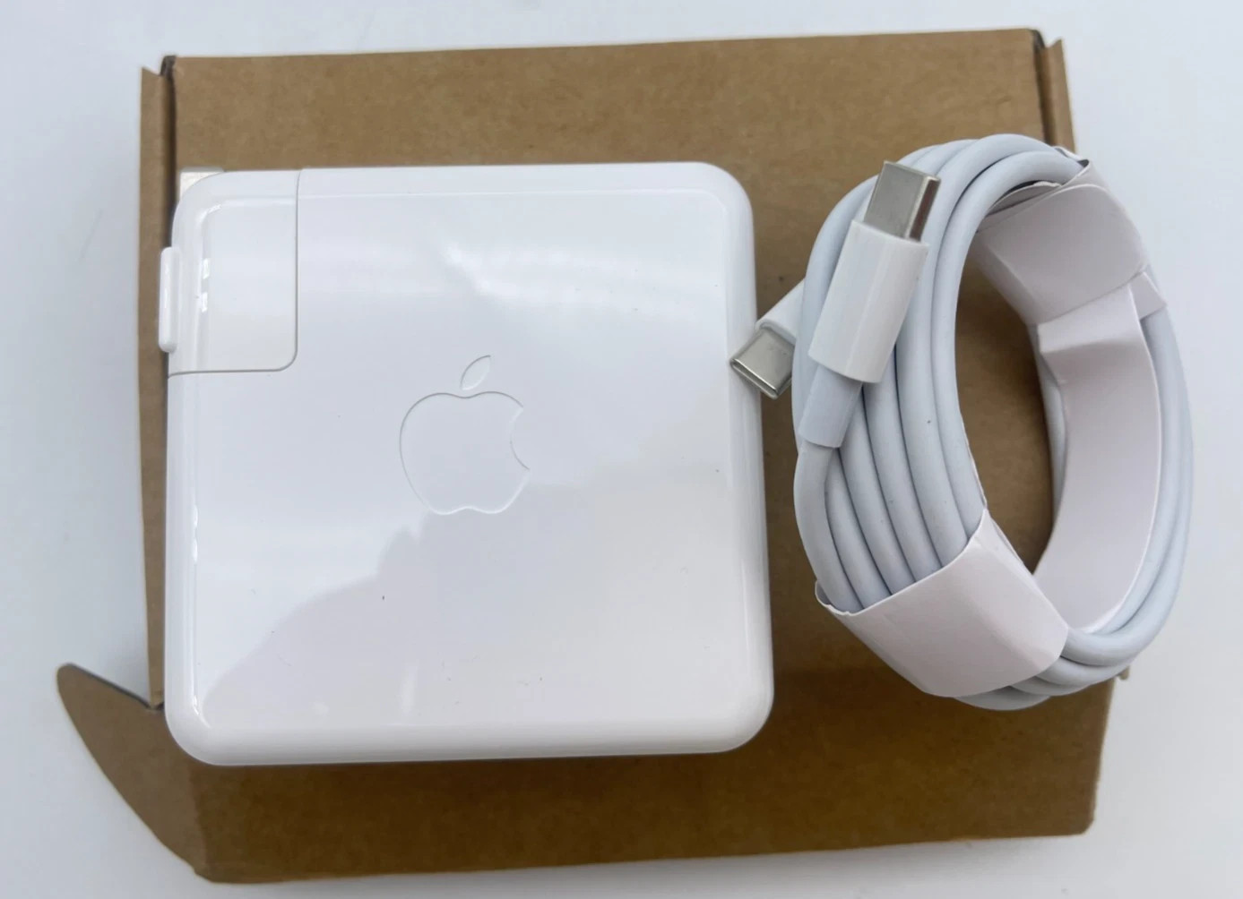 100X Genuine 96W Type-C Rapid Charger for Apple MacBook Pro 16-inch （with Cable）