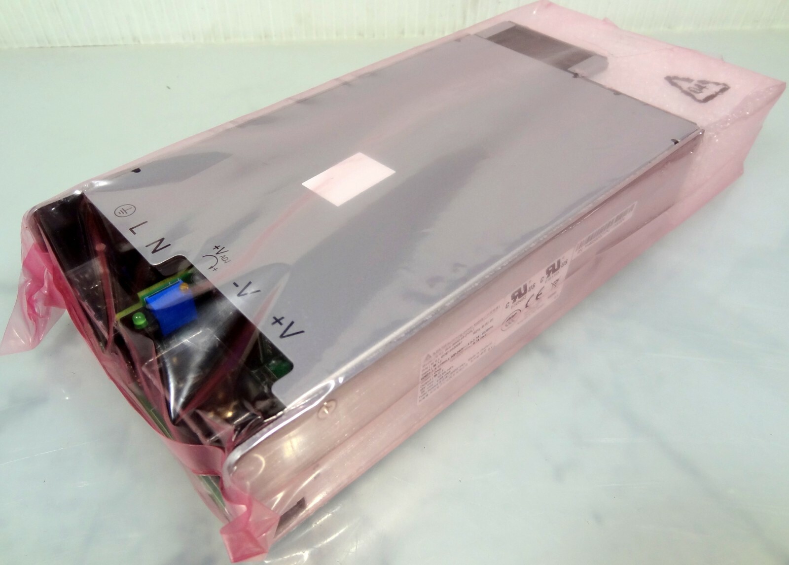 Delta Switching ACDC Medical Enclosed 600W 48Vout IMA-S600-48-ZYPLI