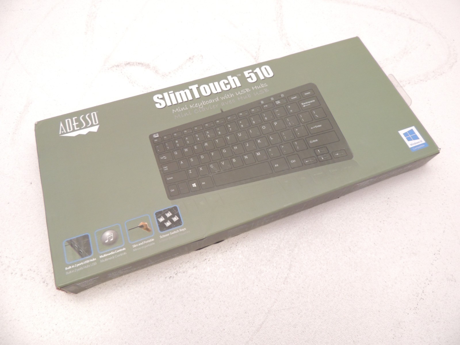 New ADESSO SlimTouch 510 Mini Compact Wired USB Keyboard with USB Hubs AKB-510HB