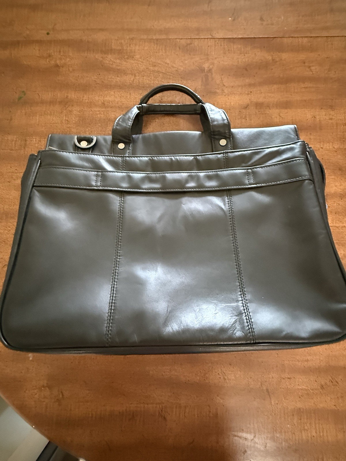 Kenneth Cole Reaction Black Leather Laptop Briefcase, Zipper, shoulder strap