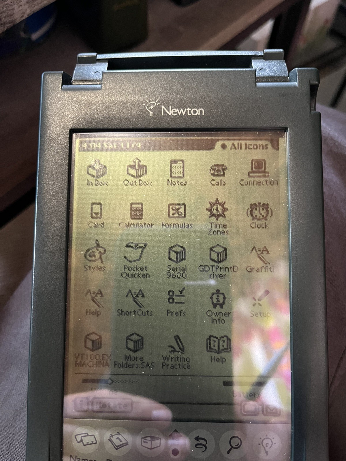 Apple Newton MessagePad 120 Working Graffiti VT100 Stylus Case Vintage PDA