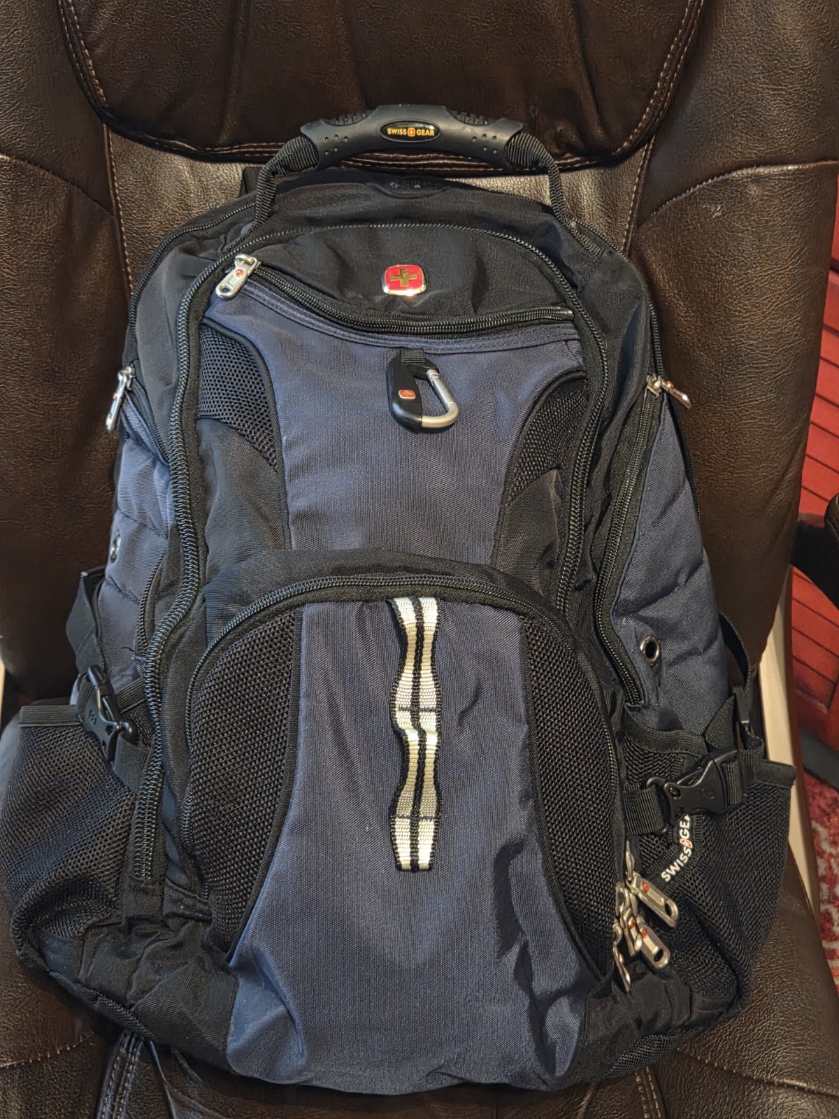 SwissGear 1900 Scan Smart Laptop Airflow Backpack Black/Blue Durable TSA Friendl
