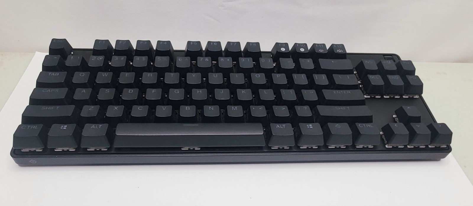 SteelSeries Apex Pro TKL Wireless Gen 3 Gaming Keyboard  BLUETOOTH  ONLY,  READ.