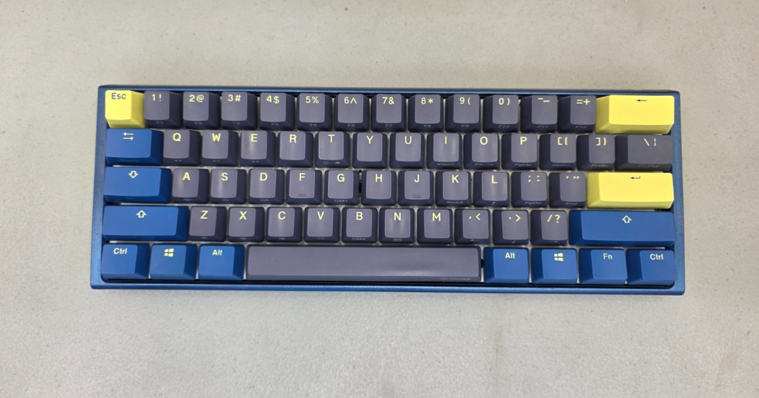 Ducky One 3 Mini - Daybreak - 60% - RGB - Clicky Blue Switches