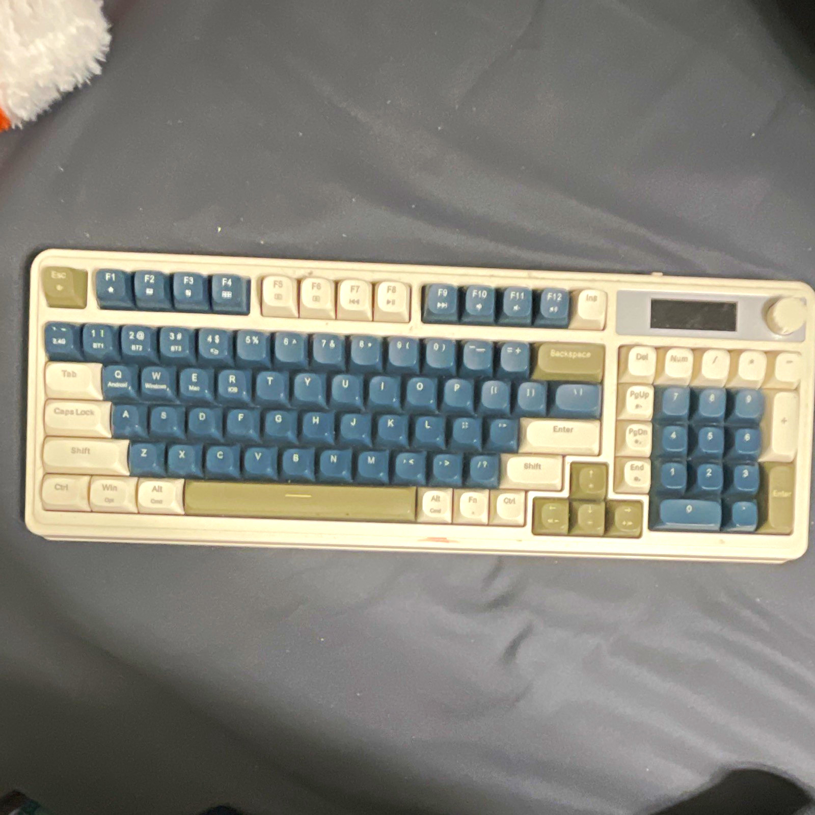 AULA S99pro Wireless Gaming Keyboard Built-In Battery White/Blue QWERTY English