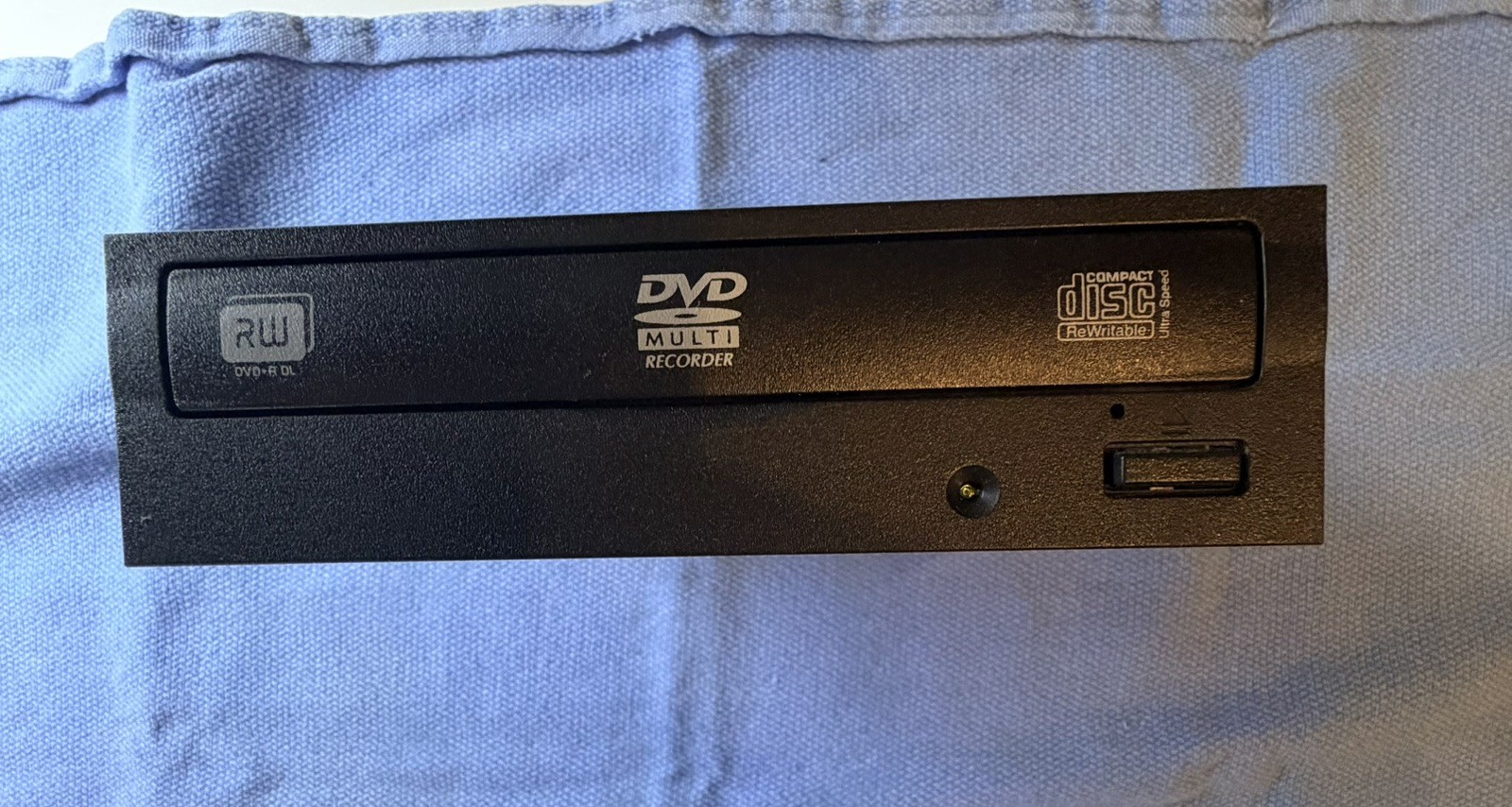 Lite-On It Corp. iHAS124-04 B DVD/CD Rewritable Drive