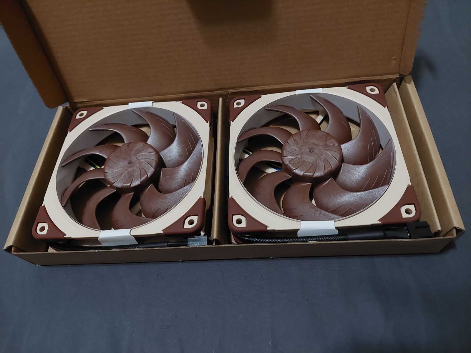Noctua NF-A12x25 G2 PWM (2-Pack) Computer Case Fan 120mm 4-Pin 12V - Brown