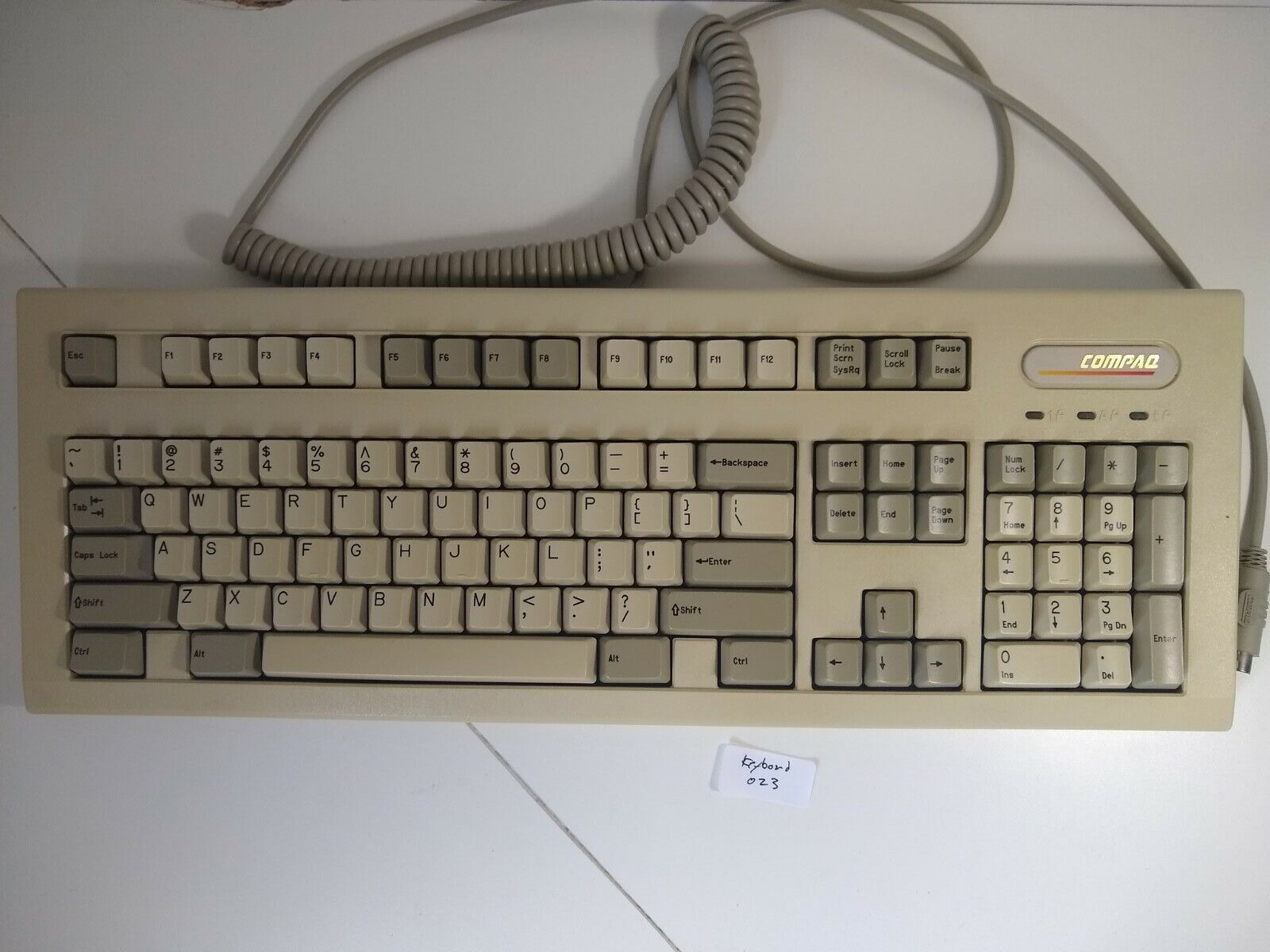Compaq enhanced model III keyboard - Vintage, cleaned, beige, untested, serial