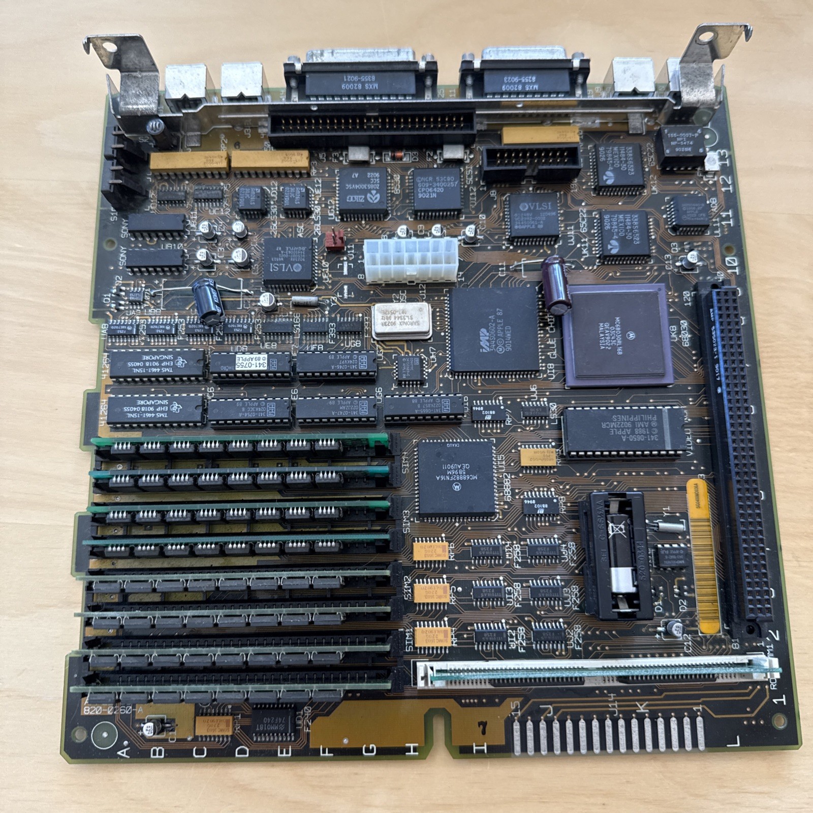 Apple Macintosh SE/30 Logic Board - Recapped, Tested - 5MB