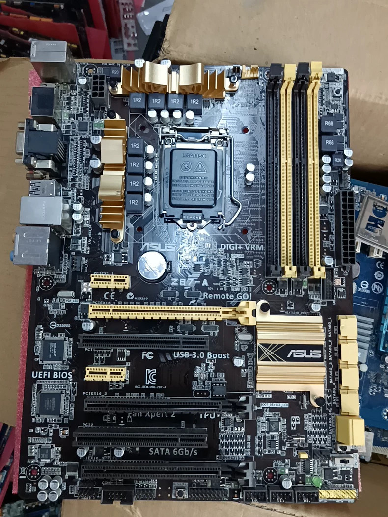 ASUS Z87-A Motherboard Intel Z87 DDR3 LGA 1150 ATX w/ IO Shield