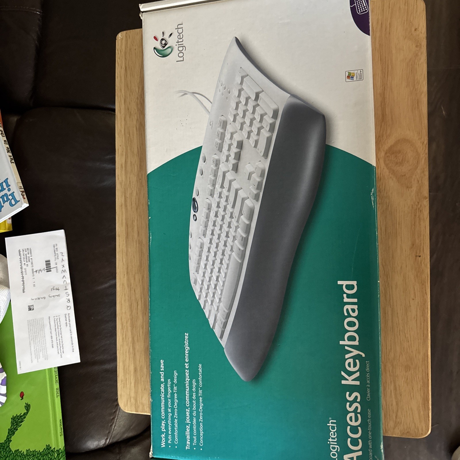 Vtg Logitech Access Keyboard PS/2 Wired 967225-0403 With Palm Rest in Box